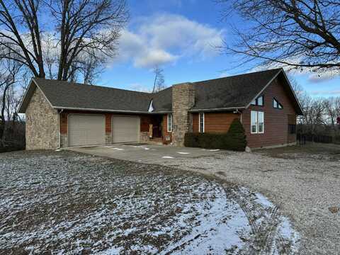 305 Mcfarland Avenue Avenue, Cassville, MO 65625