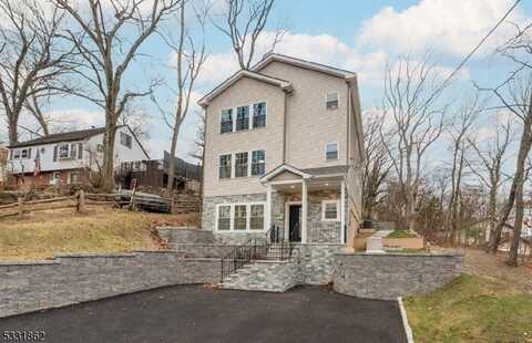 Roger Ave, Wanaque, NJ 07420