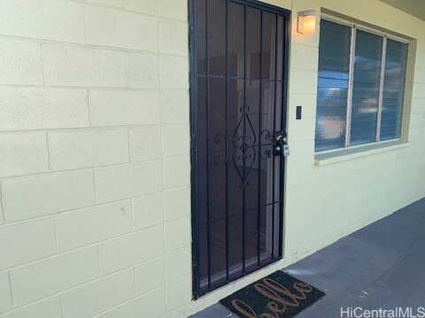 1313 Ahiahi Street, Honolulu, HI 96817