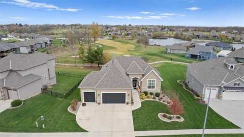 4325 Lakeview Terrace, Basehor, KS 66007