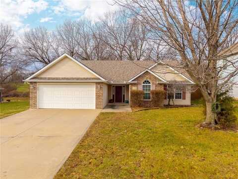 1318 Fawn Lane, Warrensburg, MO 64093