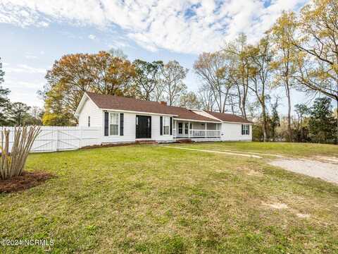 1308 Sunny Side Street, Whiteville, NC 28472