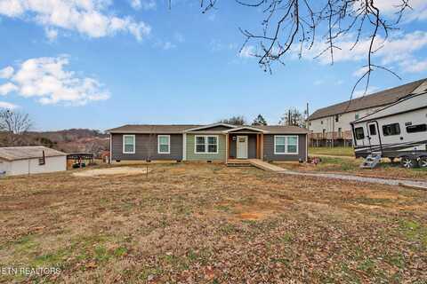 1454 Pine Top St, Lenoir City, TN 37772