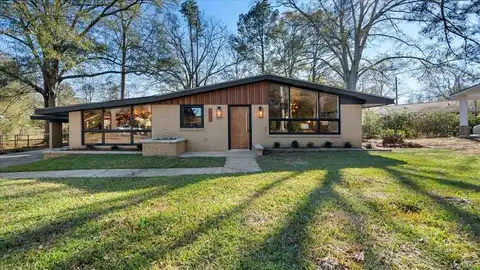 742 W 29th St, Laurel, MS 39440