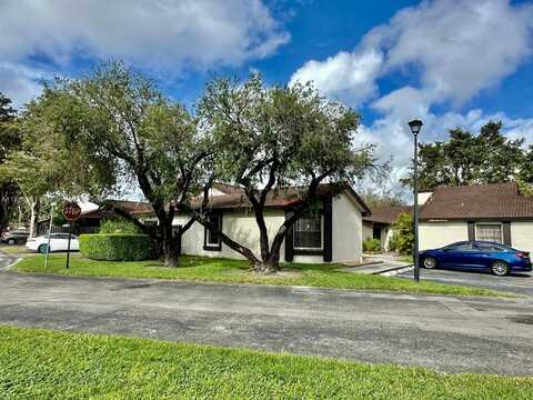 14925 SW 48th Ter, Miami, FL 33185