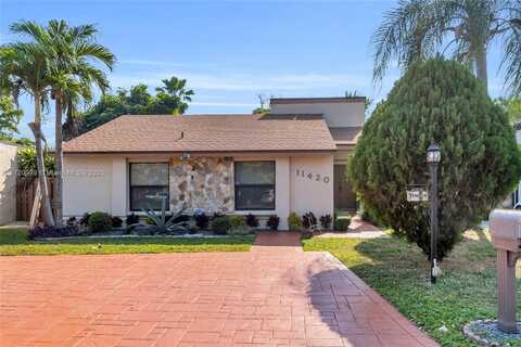 11420 SW 34th Ln, Miami, FL 33165