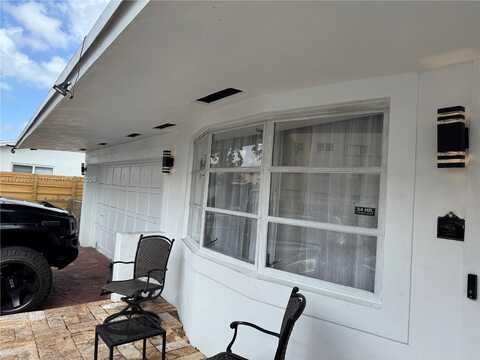 5221 Washington St, Hollywood, FL 33021