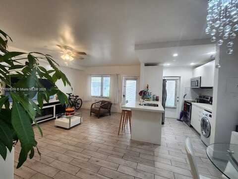 932 Euclid Ave, Miami Beach, FL 33139