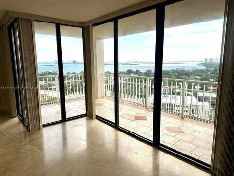 2000 NE Towerside Ter, Miami, FL 33138