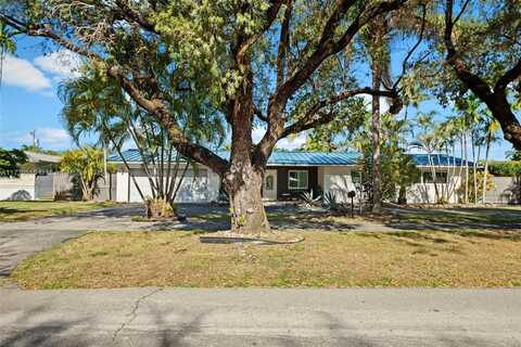 1031 Redbird Ave, Miami Springs, FL 33166