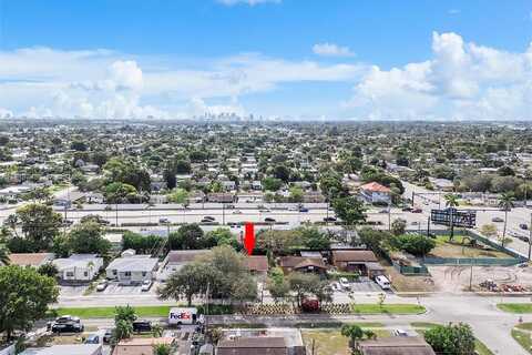 100 NE 51st St, Oakland Park, FL 33334