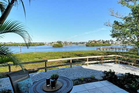 6047 E PEPPERTREE WAY, SARASOTA, FL 34242