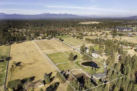 60660 Tekampe Road, Bend, OR 97702