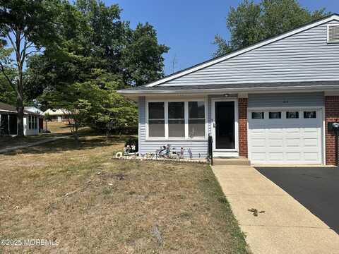 10 Snowberry Lane, Whiting, NJ 08759