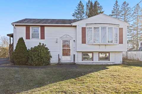 17 Anne Terrace, Westbrook, ME 04092