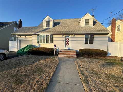 167 Clark Boulevard, Massapequa Park, NY 11762