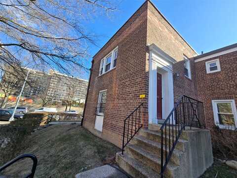 147-60 Charter Rd, Briarwood, NY 11435