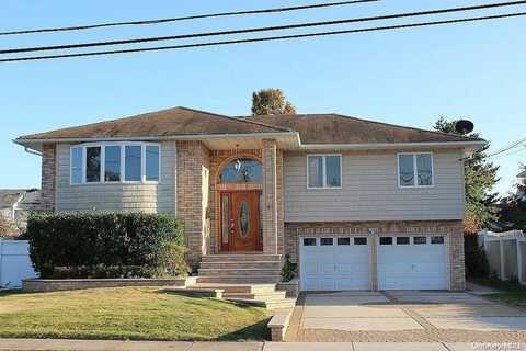 9 Comet Lane, Massapequa, NY 11758