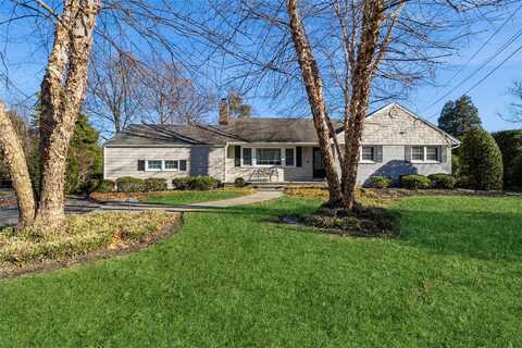 27 Quaker Path, Stony Brook, NY 11790