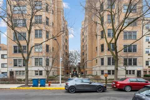 609 W Stratford Place, Chicago, IL 60657