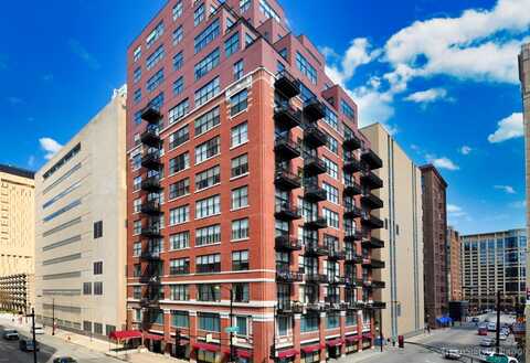 547 S CLARK Street, Chicago, IL 60605