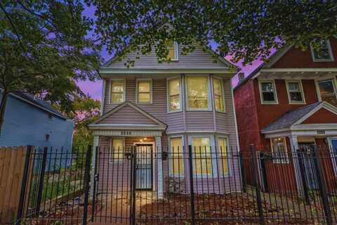 8807 S Lowe Avenue, Chicago, IL 60620