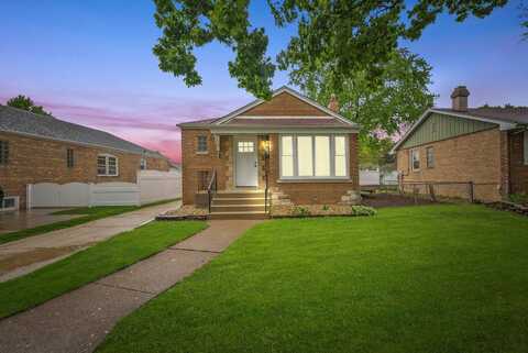 9330 S Central Park Avenue, Evergreen Park, IL 60805