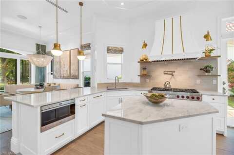 8731 La Palma, NAPLES, FL 34108