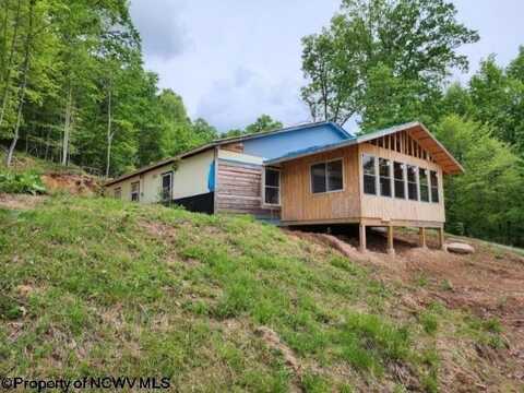 4679 GEORGETOWN Road, Horner, WV 26372