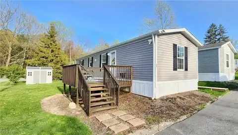 8323 Eagle Road unit: 38, Kirtland, OH 44060