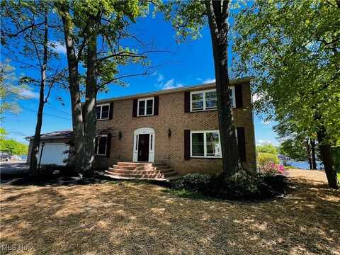 498 Eagle Point, Roaming Shores, OH 44084