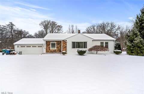 34663 White Road, Willoughby Hills, OH 44092