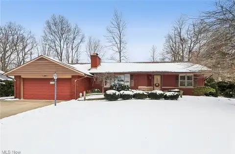 1955 Whitewood Drive, Madison, OH 44057