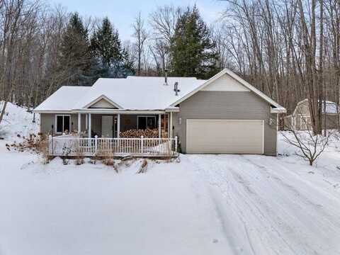 6767 Pincherry, Charlevoix, MI 49720