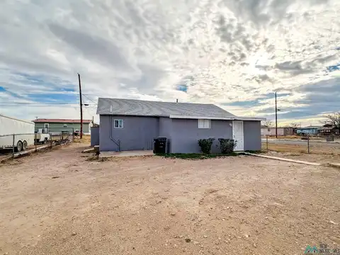 513 Laredo Street, Carlsbad, NM 88220