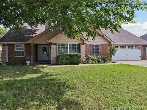4419 Fairview Road, Bartlesville, OK 74006