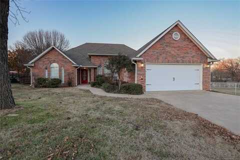 104 Country Club Cove, Sulphur, OK 73086