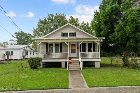 303 North Avenue, New Bern, NC 28560