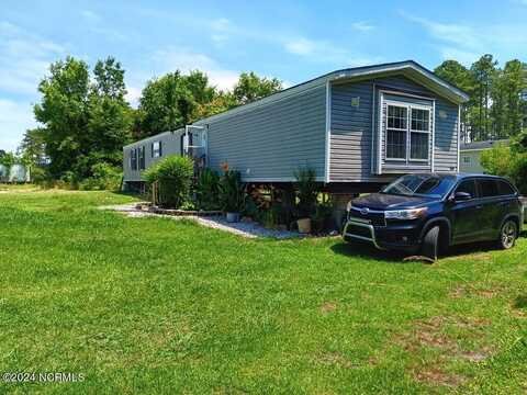 228 Hopkins Seafood Road, Belhaven, NC 27810