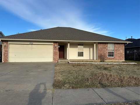 1721 Queensbury Road, Moore, OK 73160