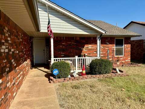 4302 Rampart St, Enid, OK 73703