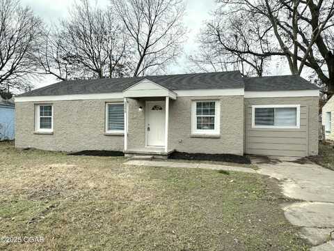 2305 NE C Street, Miami, OK 74354