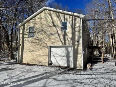 538 Maxatawny Drive, Pocono Lake, PA 18347