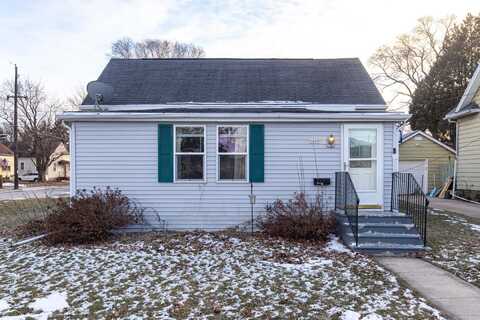 1005 W BENT Avenue, OSHKOSH, WI 54901