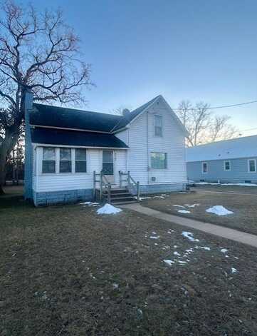 212 Columbus Street, Black River Falls, WI 54615