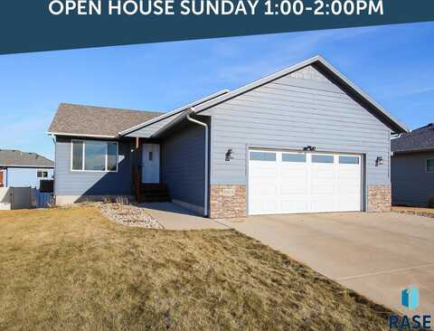 8804 W 22nd St, Sioux Falls, SD 57106