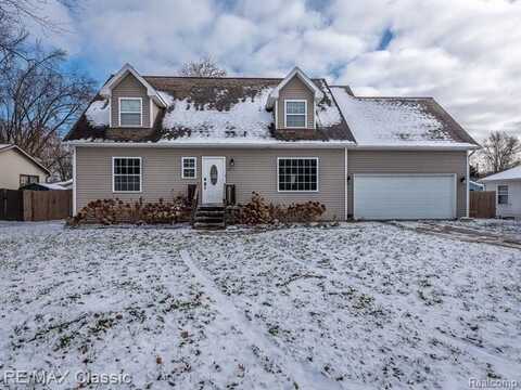 8828 LINCOLN Drive, Whitmore Lake, MI 48189