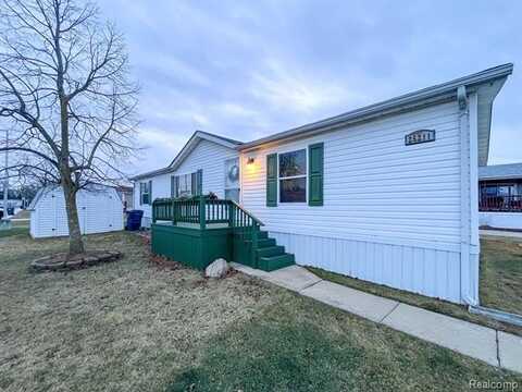 25211 Canyon Circle, Flat Rock, MI 48134