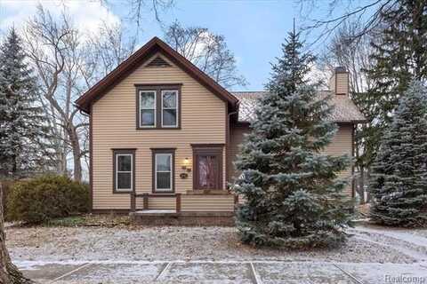 52 MILLER Street, Mount Clemens, MI 48043