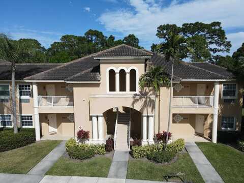 8393 Mulligan Circle, Port Saint Lucie, FL 34986